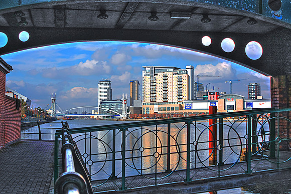 SALFORD QUAYS FRAMED HDR MSP0002051