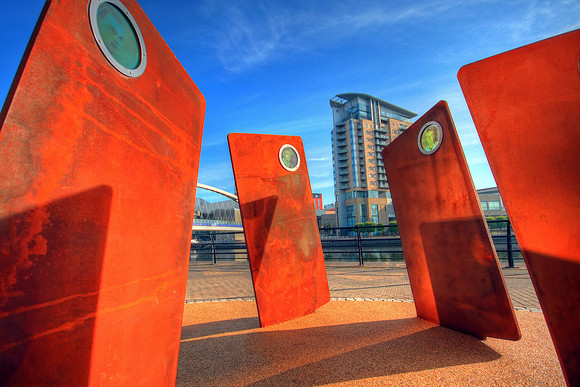 SALFORD QUAYS CARDS IN HDR MSP0002961