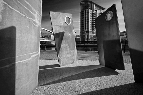 SALFORD QUAYS CARDS IN MONO MSP0002975