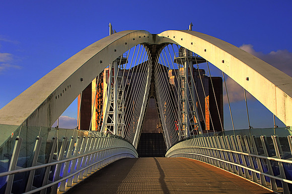 SALFORD QUAYS LIFT BRIDGE HDR MSP0002067