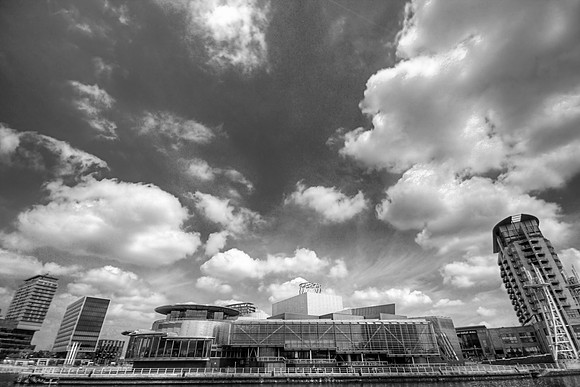 THE LOWRY CENTRE MONO MSP0002859