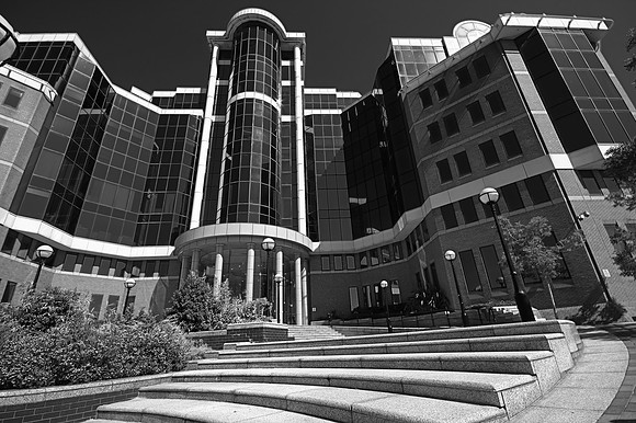 SALFORD QUAYS TAJ MAHAL MONO MSP0002035