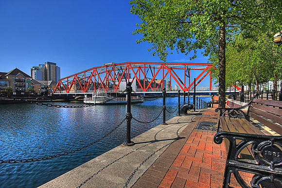 SALFORD QUAYS SWING BRIDGE HDR MSP0002085