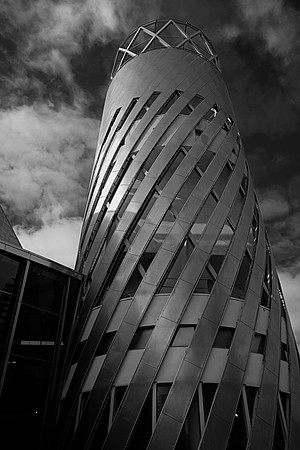 THE LOWRY TOWER MONO MSP0002041