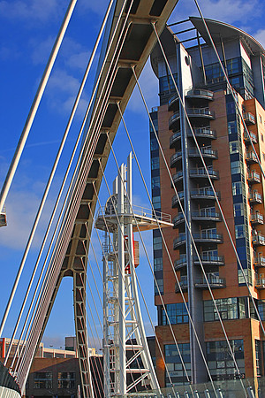 SALFORD QUAYS LIFT BRIDGE MSP0002071
