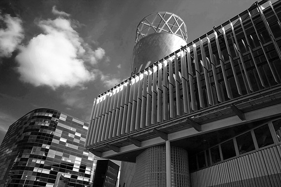 THE LOWRY CENTRE SALFORD QUAYS MONO MSP0002594