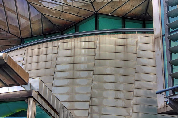 THE LOWRY CENTRE HDR MSP0002939