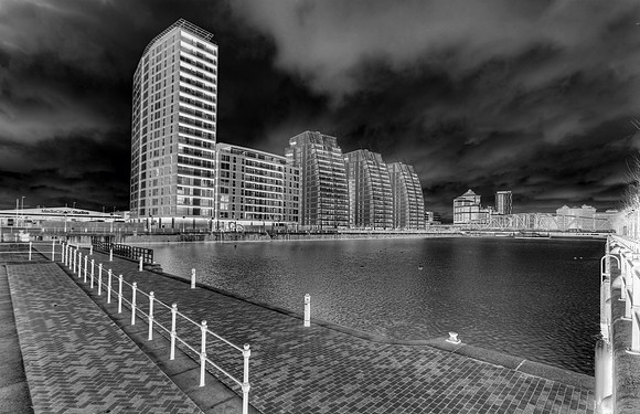 HURON BASIN SALFORD QUAYS MONO HDR MSP0002946