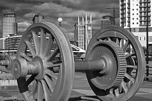 STAYING ON TRACK MONO MSP0002990