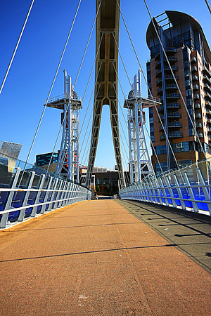 SALFORD QUAYS LIFT BRIDGE MSP0001716