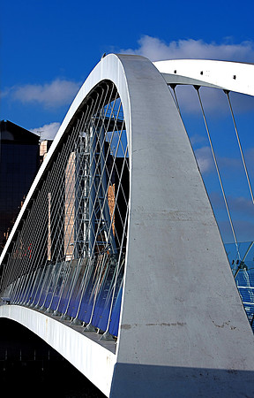 SALFORD QUAYS LIFT BRIDGE HDR MSP0002045