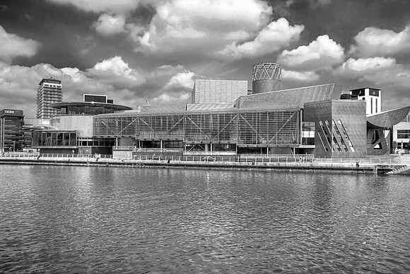 THE LOWRY CENTRE MONO MSP0002847