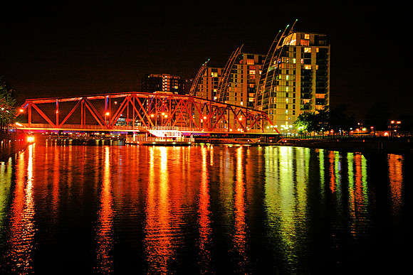 SALFORD QUAYS SWING BRIDGE NIGHT MSP0000588