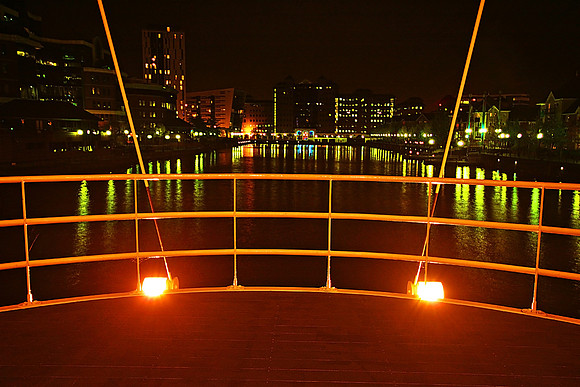 SALFORD QUAYS NIGHTS MSP0000585