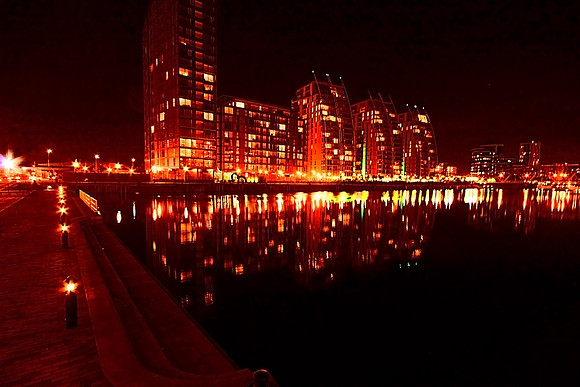 SALFORD QUAYS NIGHTS MSP0000596