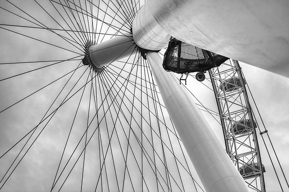 THE LONDON EYE MONO MSP0003641