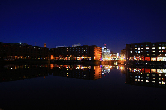 ALBERT DOCKS NIGHT TIME REFLECTIONS MSP0002802
