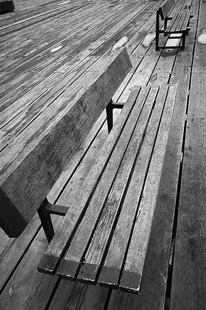 TAKE A SEAT HDR MONO MSP0000369