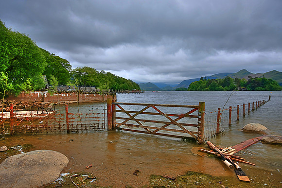 GATEWAY TO LAKE KESWICK HDR MSP0001986