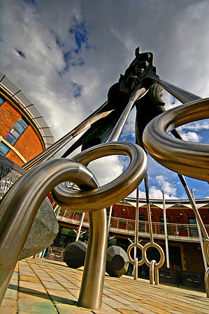 LEEDS SCULPTURE 7 HDR MSP0000809