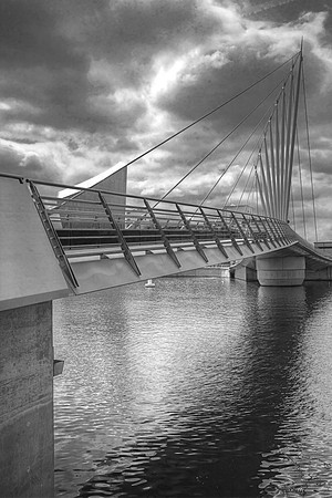 MEDIA BRIDGE SALFORD QUAYS MONO MSP0002865
