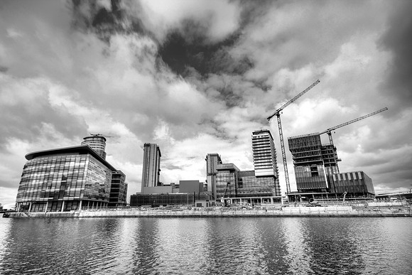 MEDIA CITY CONSTRUCTION MONO HDR MSP0002942