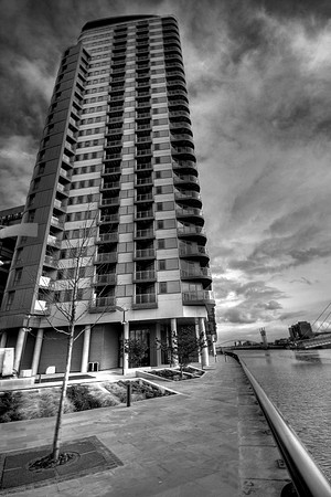 MEDIA CITY SALFORD QUAYS MONO HDR MSP0002639