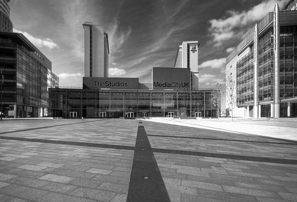 THE STUDIOS MEDIA CITY UK MONO HDR MSP0002572