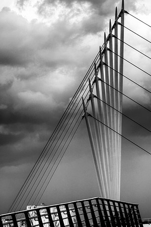 MEDIA BRIDGE SALFORD QUAYS MONO HDR MSP0002912
