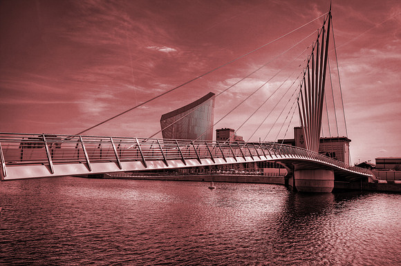 MEDIA BRIDGE SALFORD QUAYS HDR MSP0002597