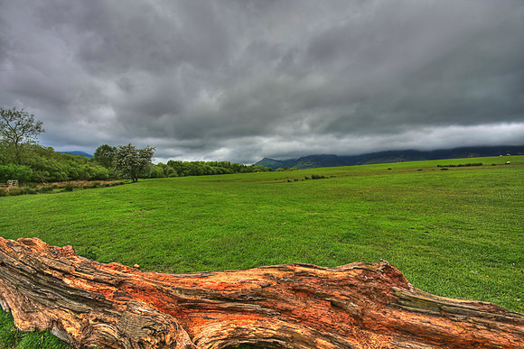 INCOMING STORM HDR MSP0001980