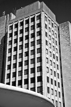 CIVIC CENTRE OLDHAM MONO MSP0001301