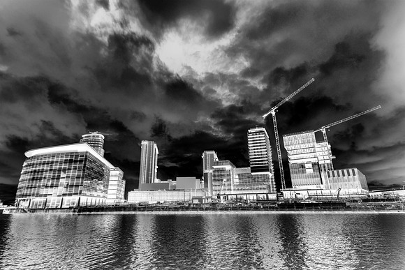 MEDIA CITY CONSTRUCTION MONO HDR MSP0002943