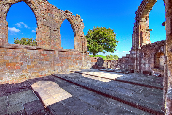 CROSSRAGUEL ABBEY HDR MSP0002490