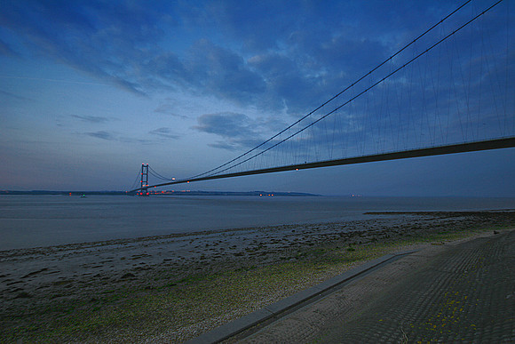 HUMBER BRIDGE AT DAYBREAK MSP0000307