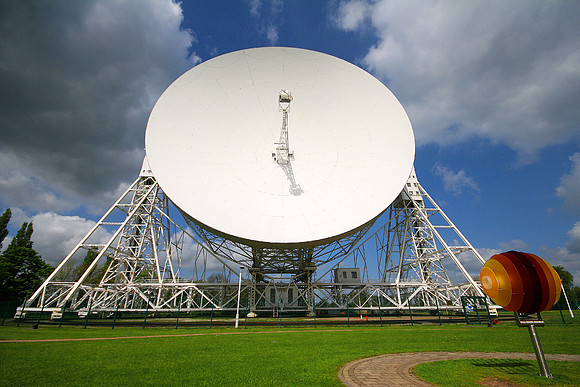 LOVELL RADIO TELESCOPE 3 MSP0000988