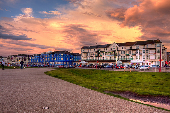 SUNSET ON BLACKPOOL PROMENADE HDR MSP0003811