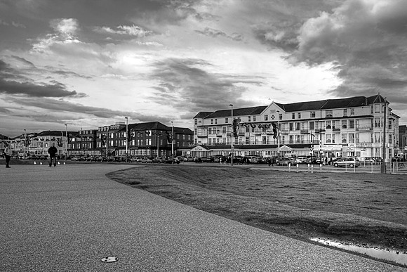 SUNSET ON BLACKPOOL PROMENADE MONO HDR MSP0003812